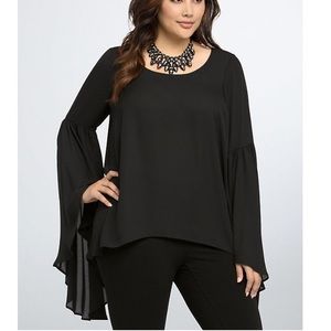 Torrid Extreme Bell Sleeve Blouse Black SZ 5 NWT